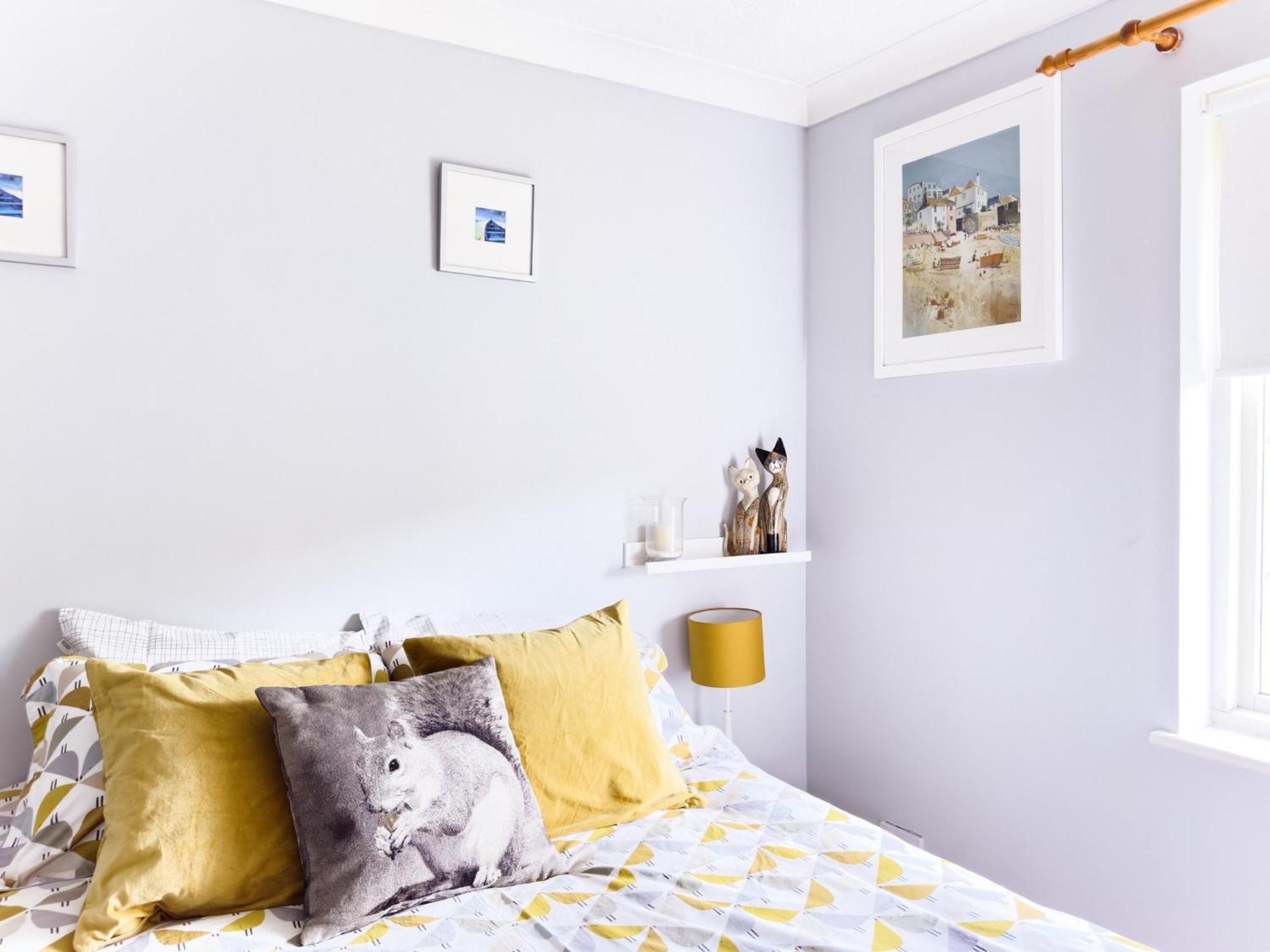 Beautiful Apartment In Guildford With Parking Send Exterior photo